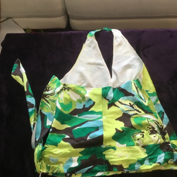 Banana Republic silk tropical halter top - Picture 5 of 9